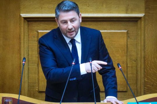 Παρέμβαση Ανδρουλάκη για τις τράπεζες: Έτσι θα σταματήσει η ασυδοσία